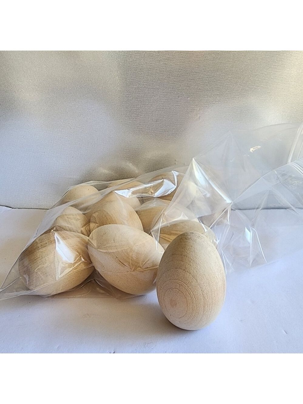 Smooth wood standing wood eggs  for crafts crafting painting 2.5" lot of 12